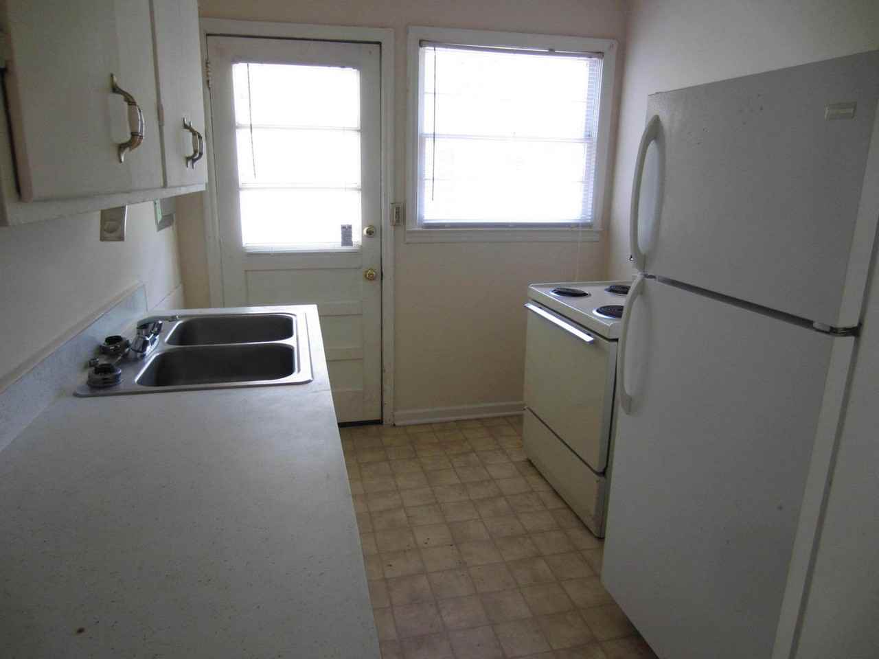 1508 Iola Dr - Photo 2 of 7