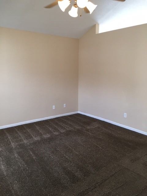 3009 Ainsley Ct - Photo 4 of 10