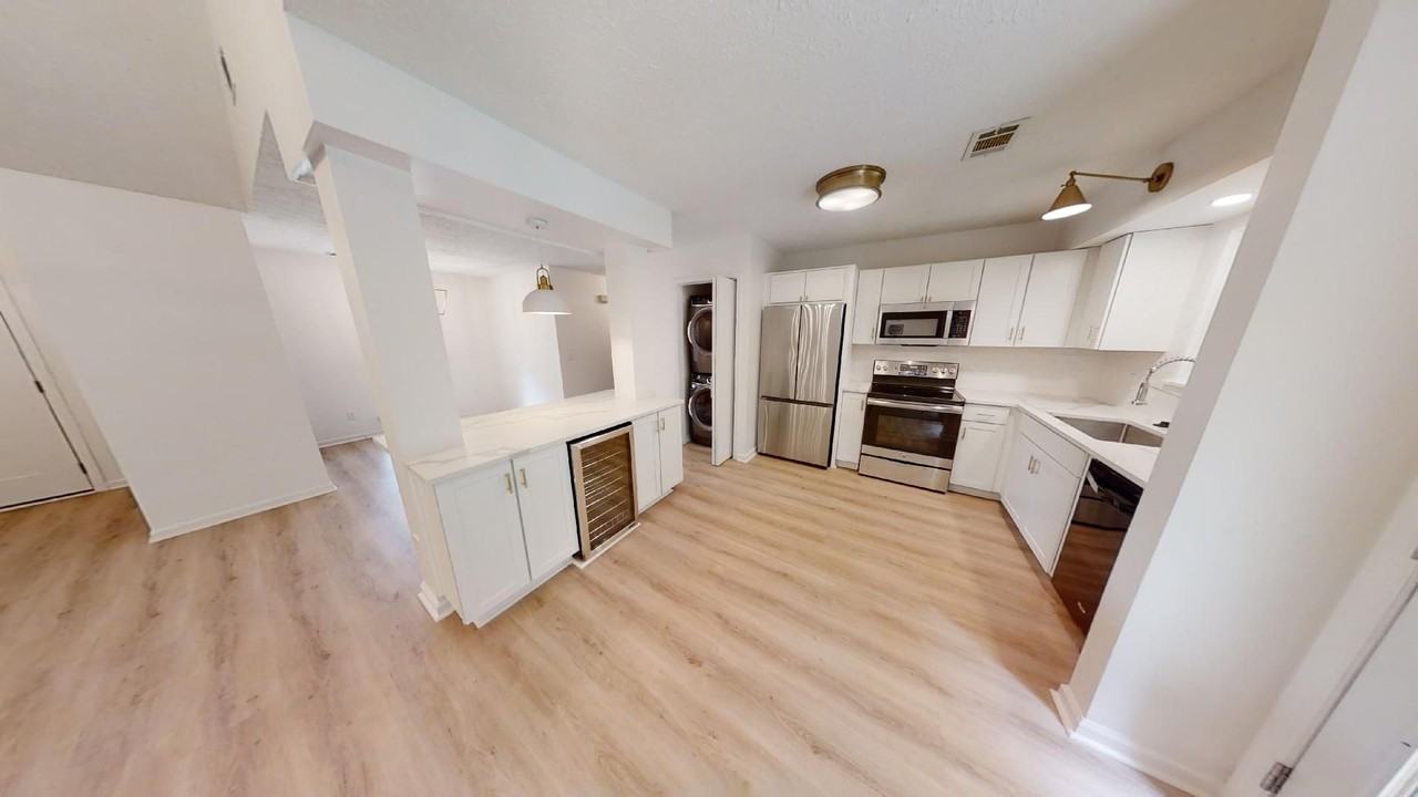 343 North Cedarbrook Drive - Photo 5 of 18