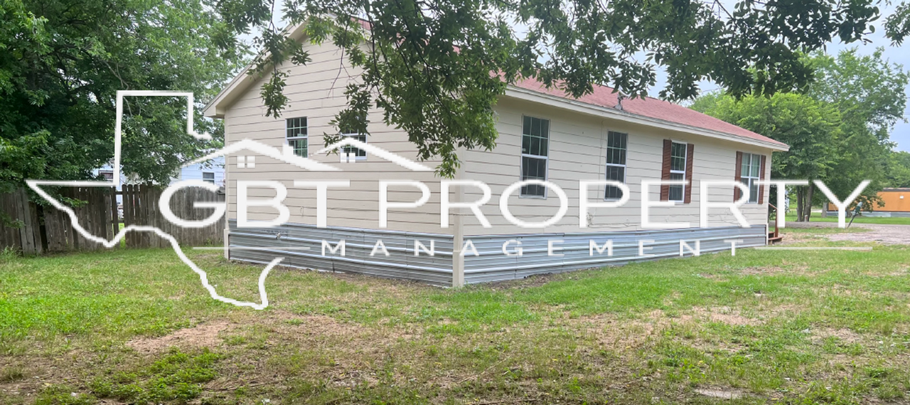 205 N Echols St - Photo 4 of 7