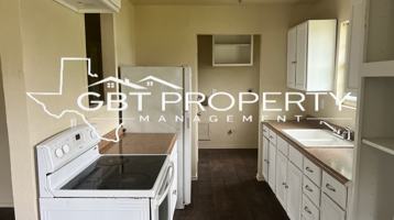 featured image of 205 N Echols St