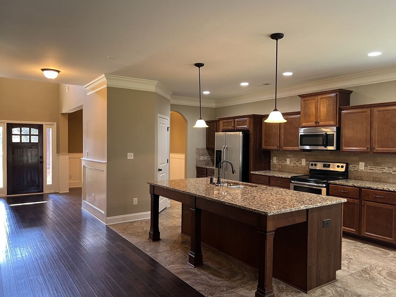 104 Jared Ct - Photo 3 of 35