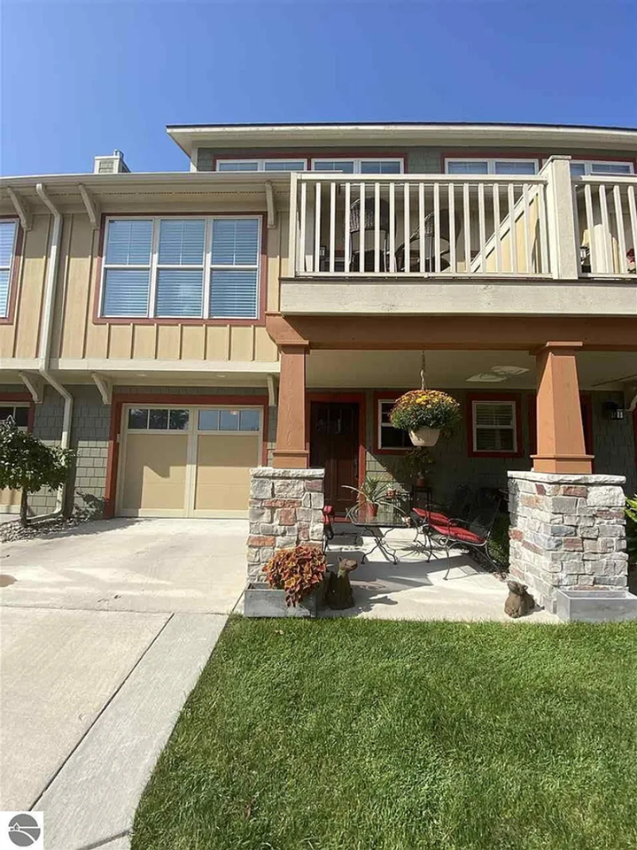 13802 S West Bay Shore Dr - Photo 2 of 38