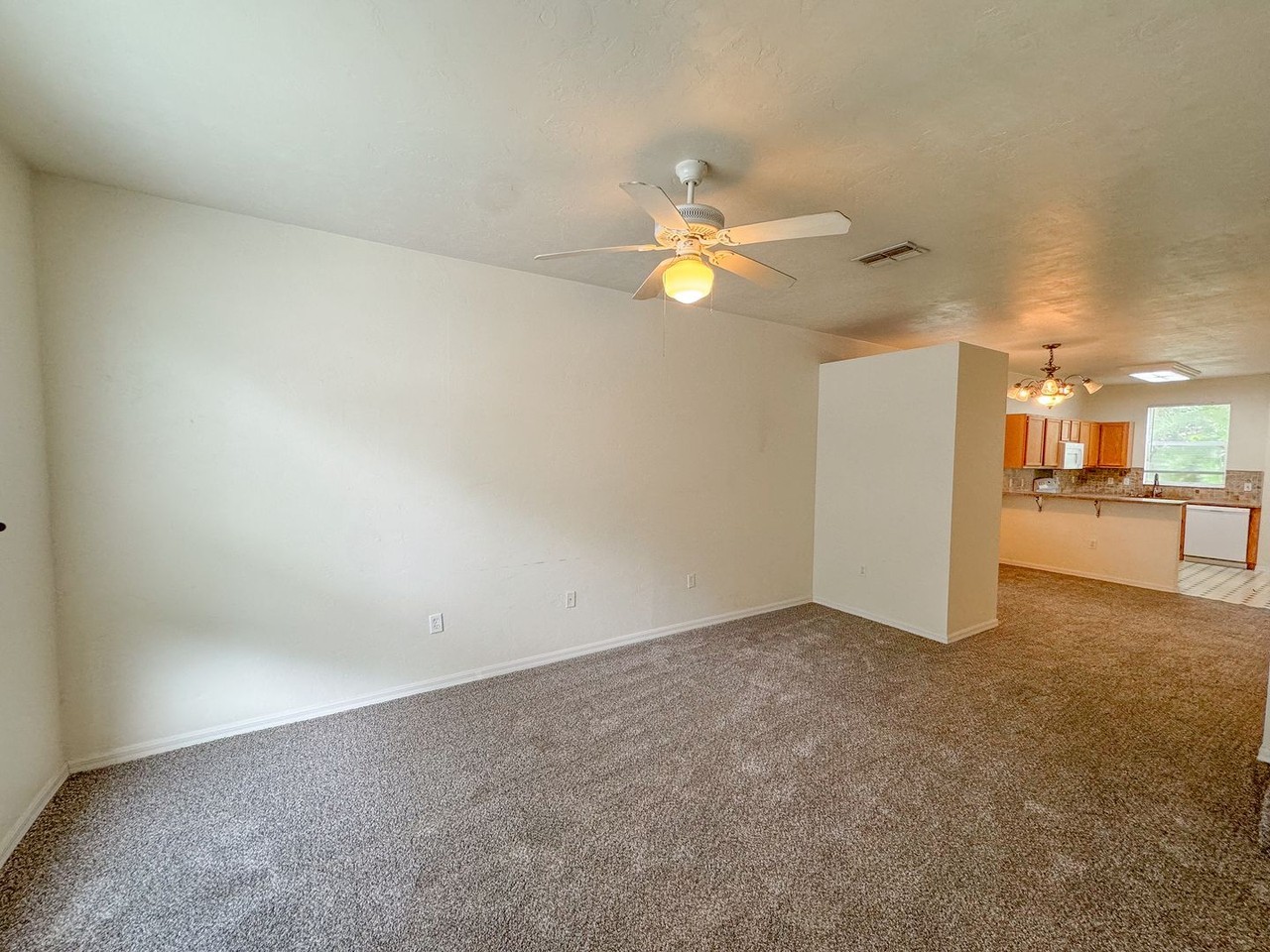 4415 Sw 34th St - Photo 3 of 22