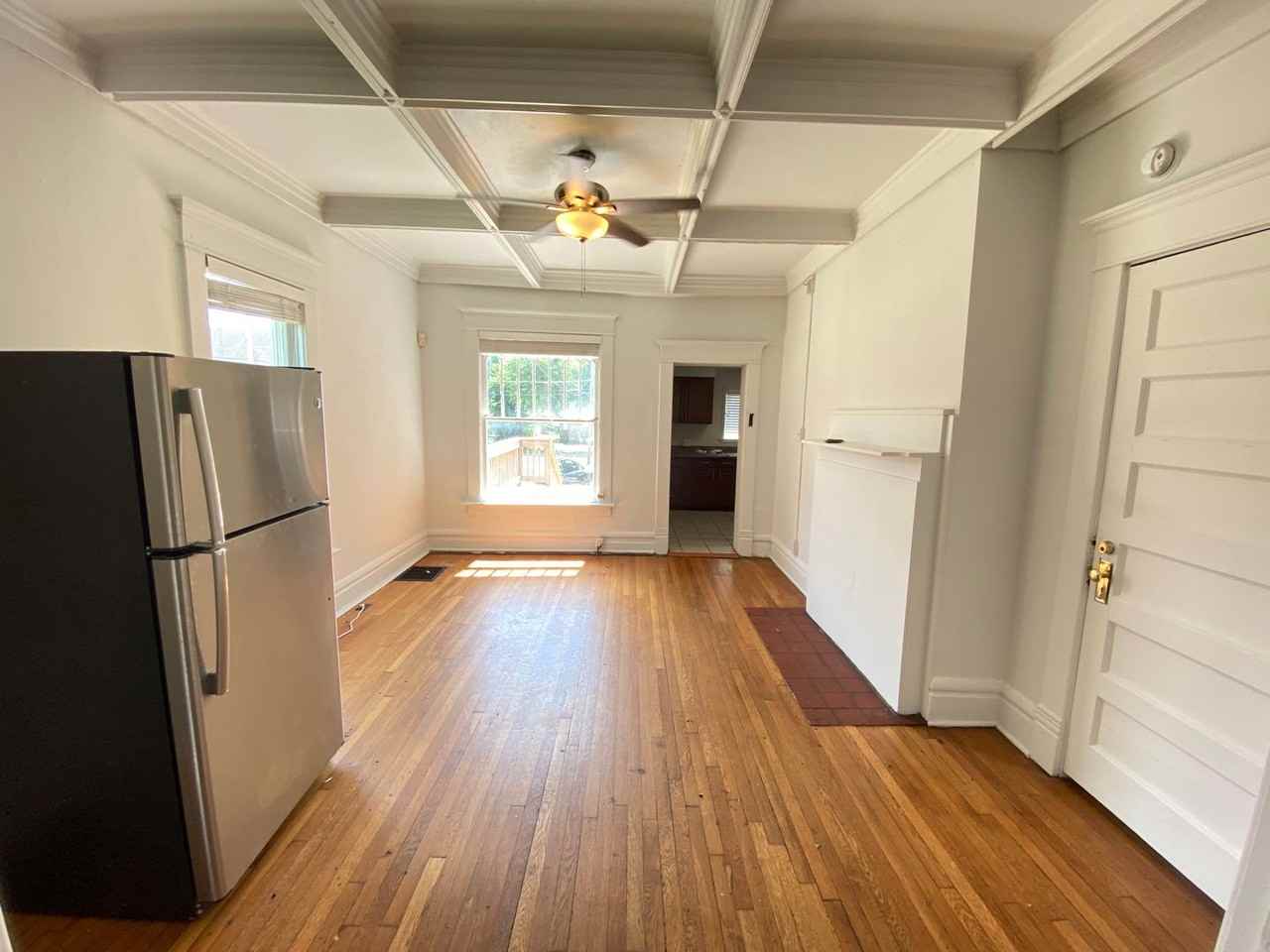 231 E 16th Ave - Photo 3 of 16