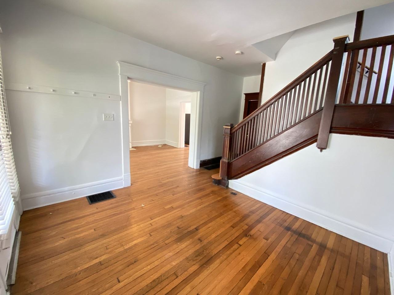 231 E 16th Ave - Photo 5 of 16
