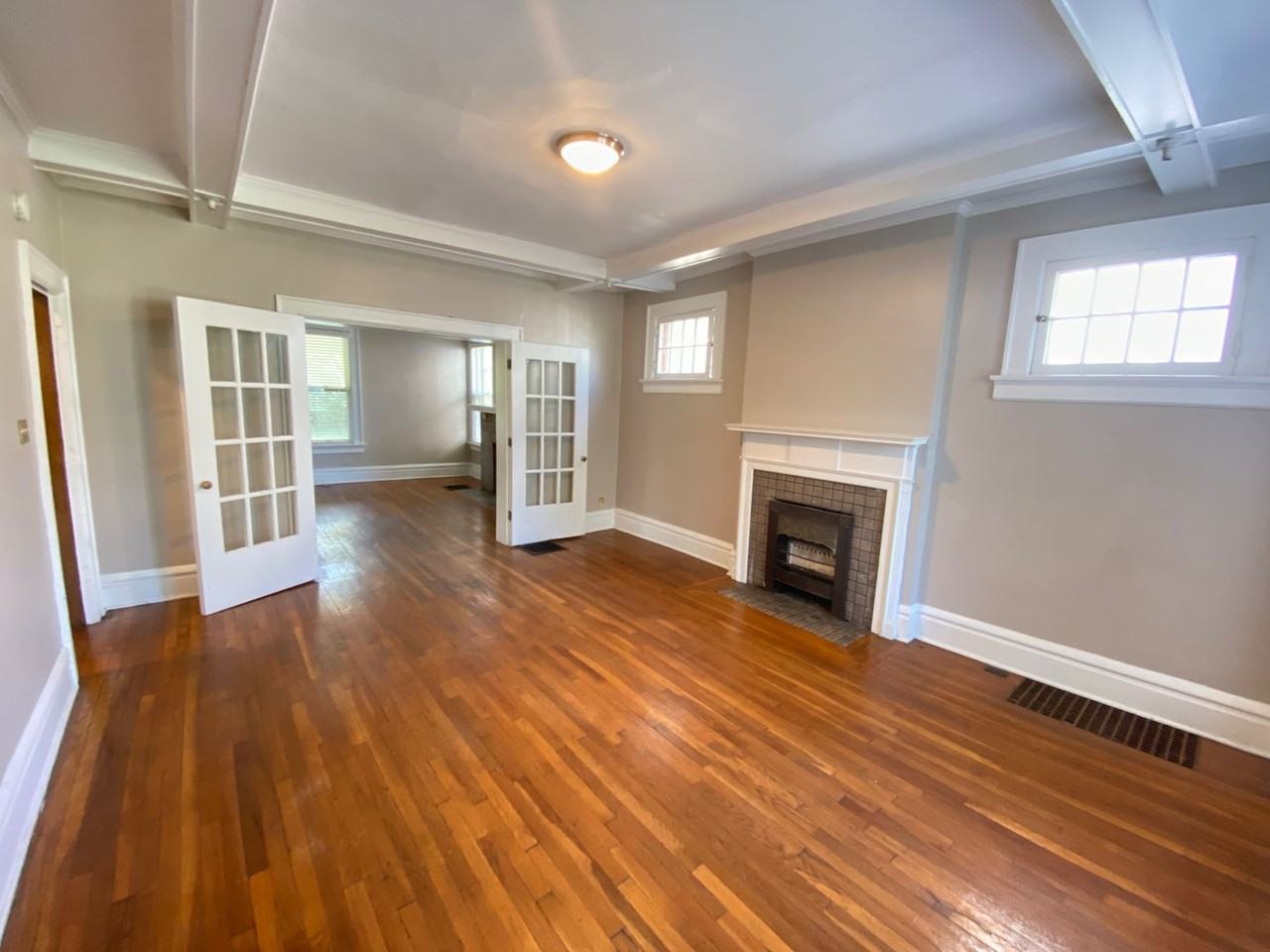 334 E 18th Ave - Photo 5 of 17