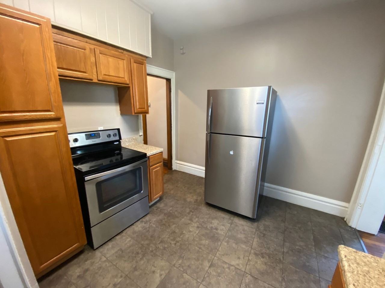 334 E 18th Ave - Photo 7 of 17