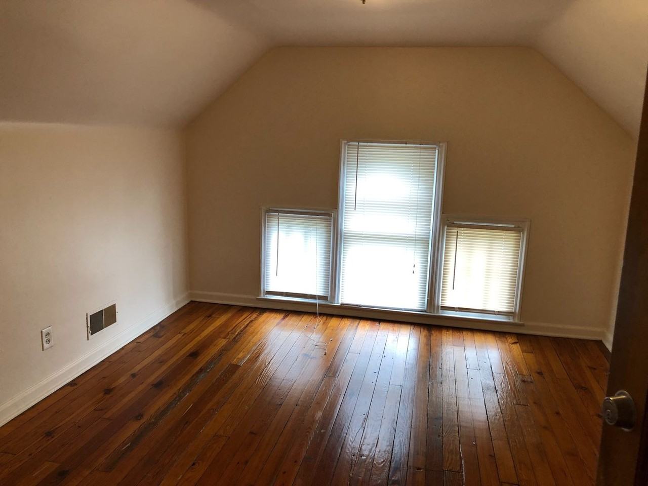 335 E 19th Ave - Photo 2 of 18