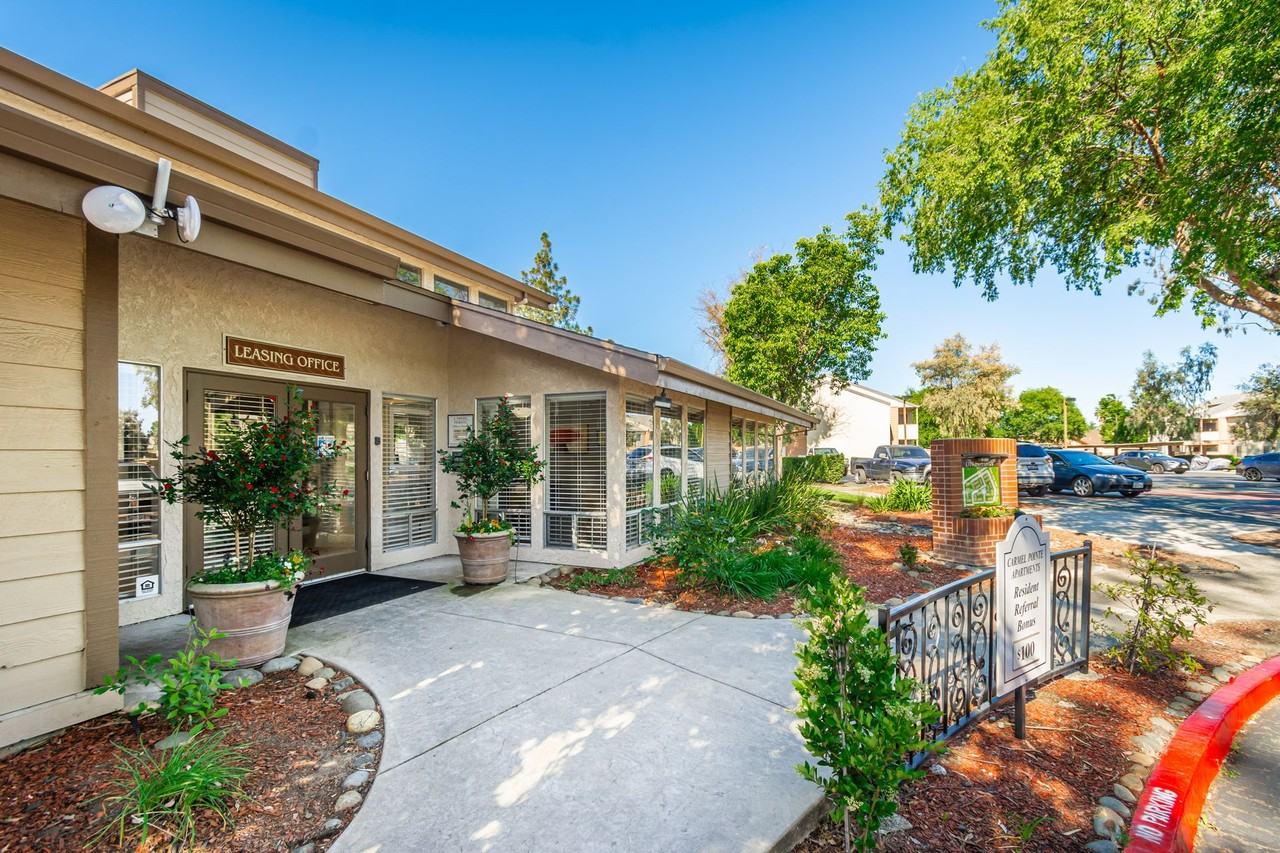 Carmel Pointe - Photo 6 of 50