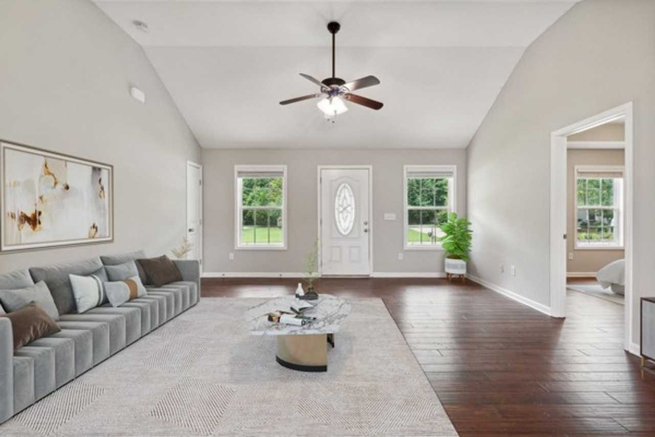 257 Williamsburg Cir - Photo 6 of 49