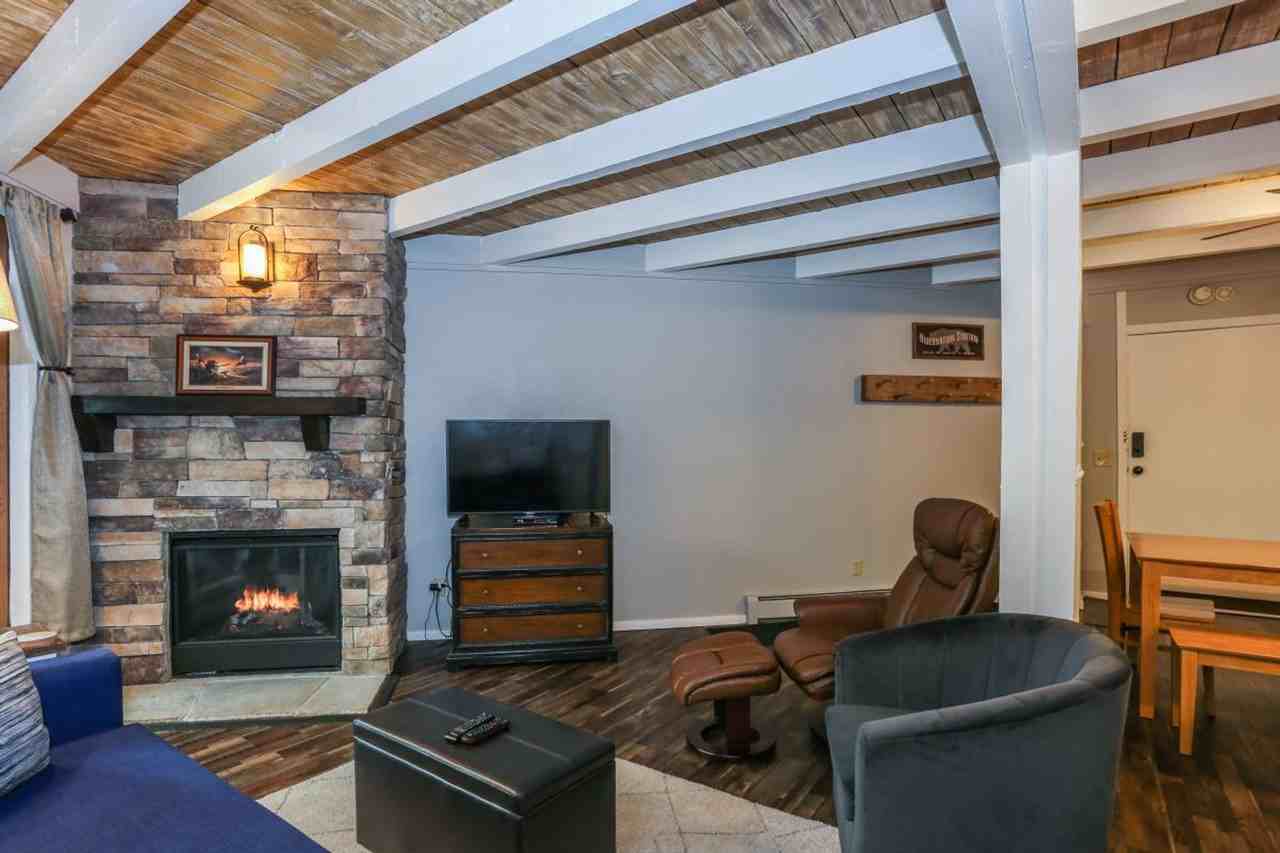 2100 Lodge Pole Cir - Photo 2 of 23