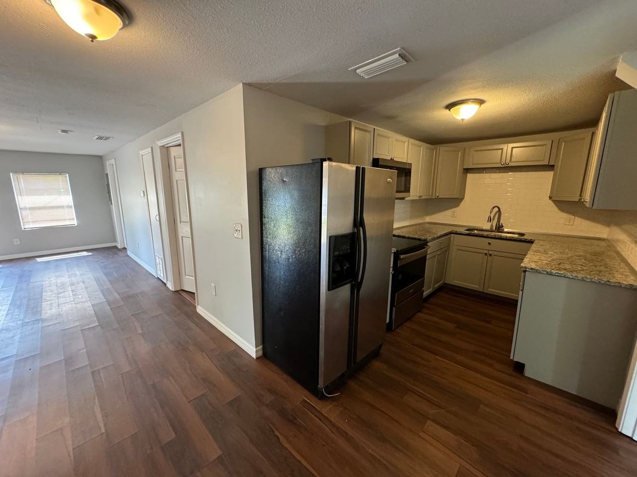 2510 Martha St - Photo 2 of 18