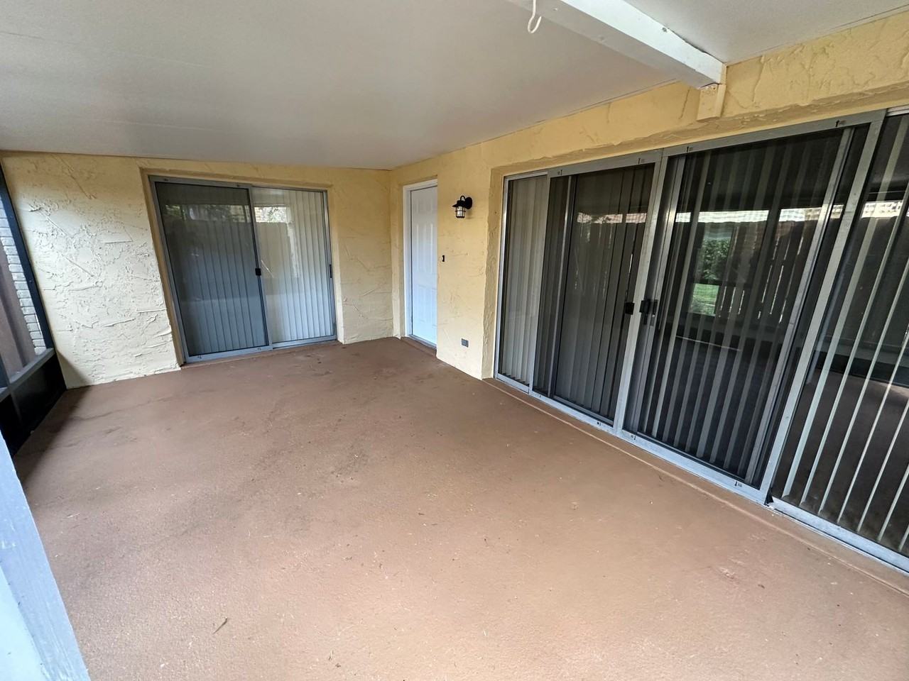 190 Moonstone Ct - Photo 4 of 33