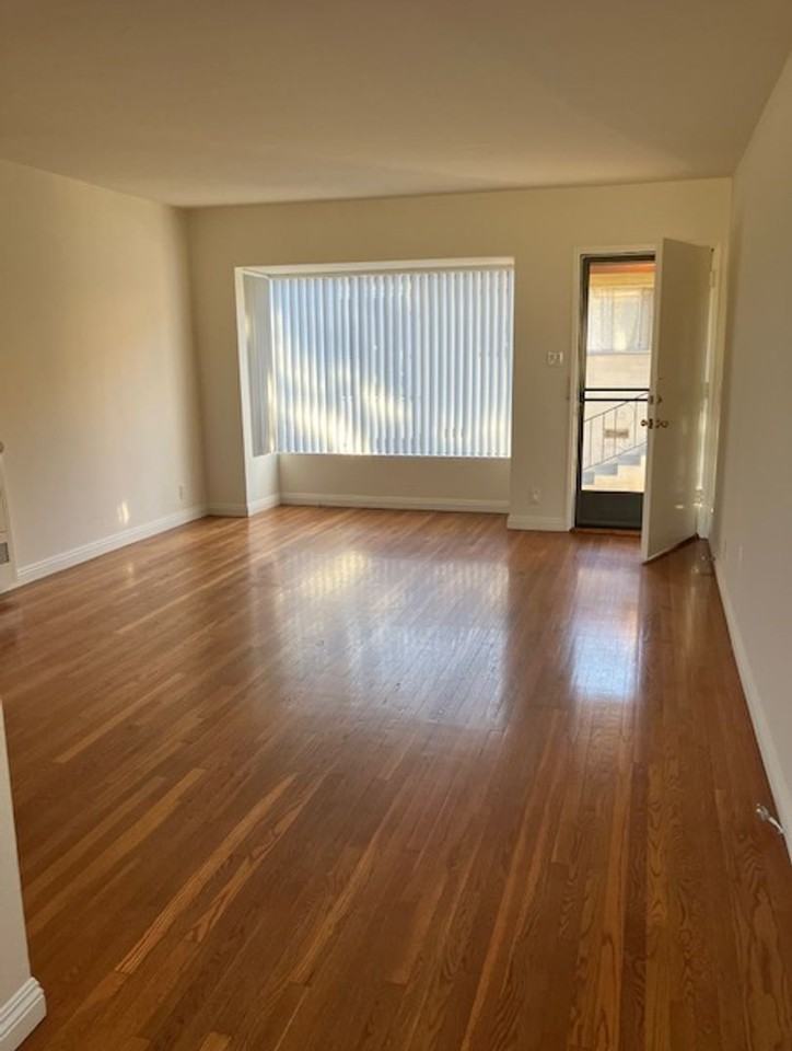 Atlantic - Photo 2 of 13