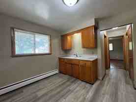 568 Lexington Parkway North - Photo 1 of 1