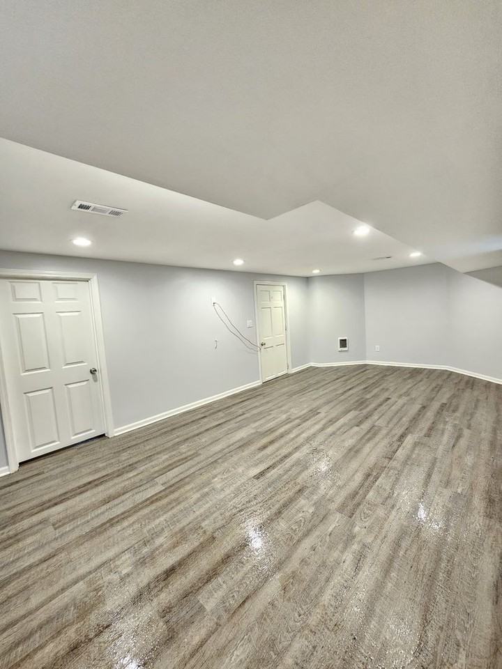 2850 N Nordica Ave - Photo 6 of 18