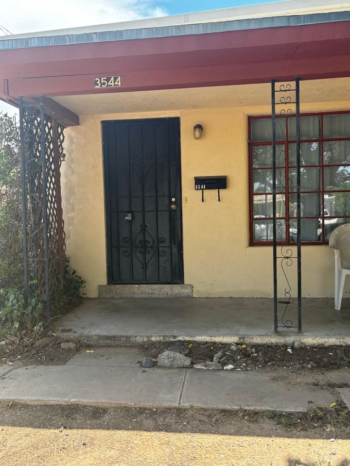 3544 Eastern Ave Se - Photo 2 of 14