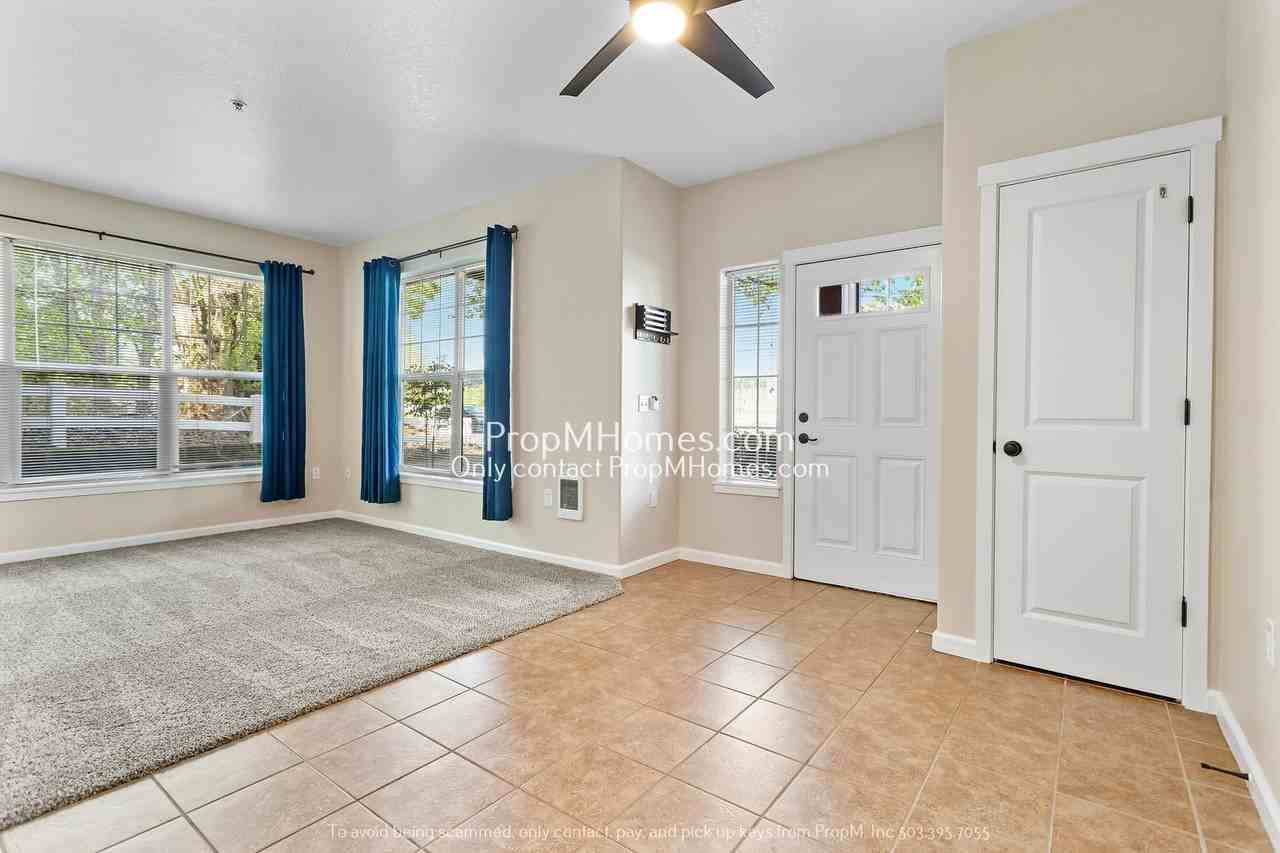 22810 Sw Forest Creek Dr #100 - Photo 4 of 19