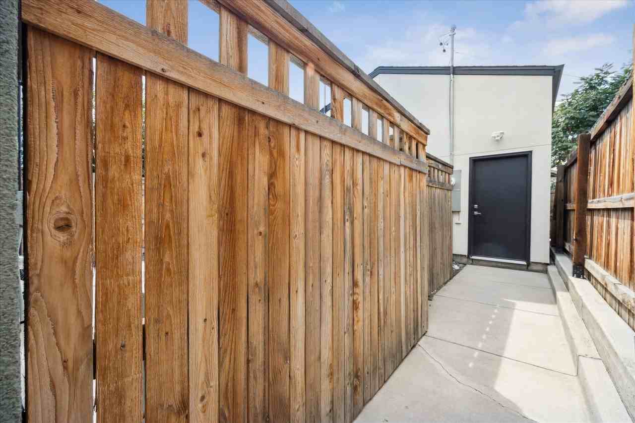 1421 Irving St - Photo 3 of 40