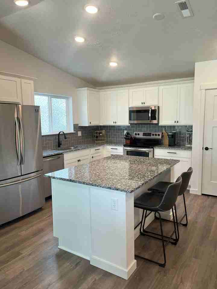 644 E Warrior Basin St - Photo 5 of 24