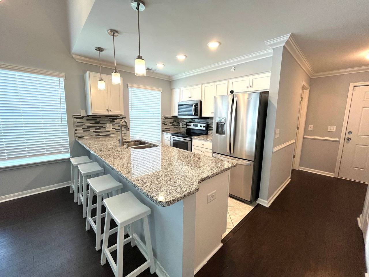 4970 Windsor Green Way - Photo 4 of 48