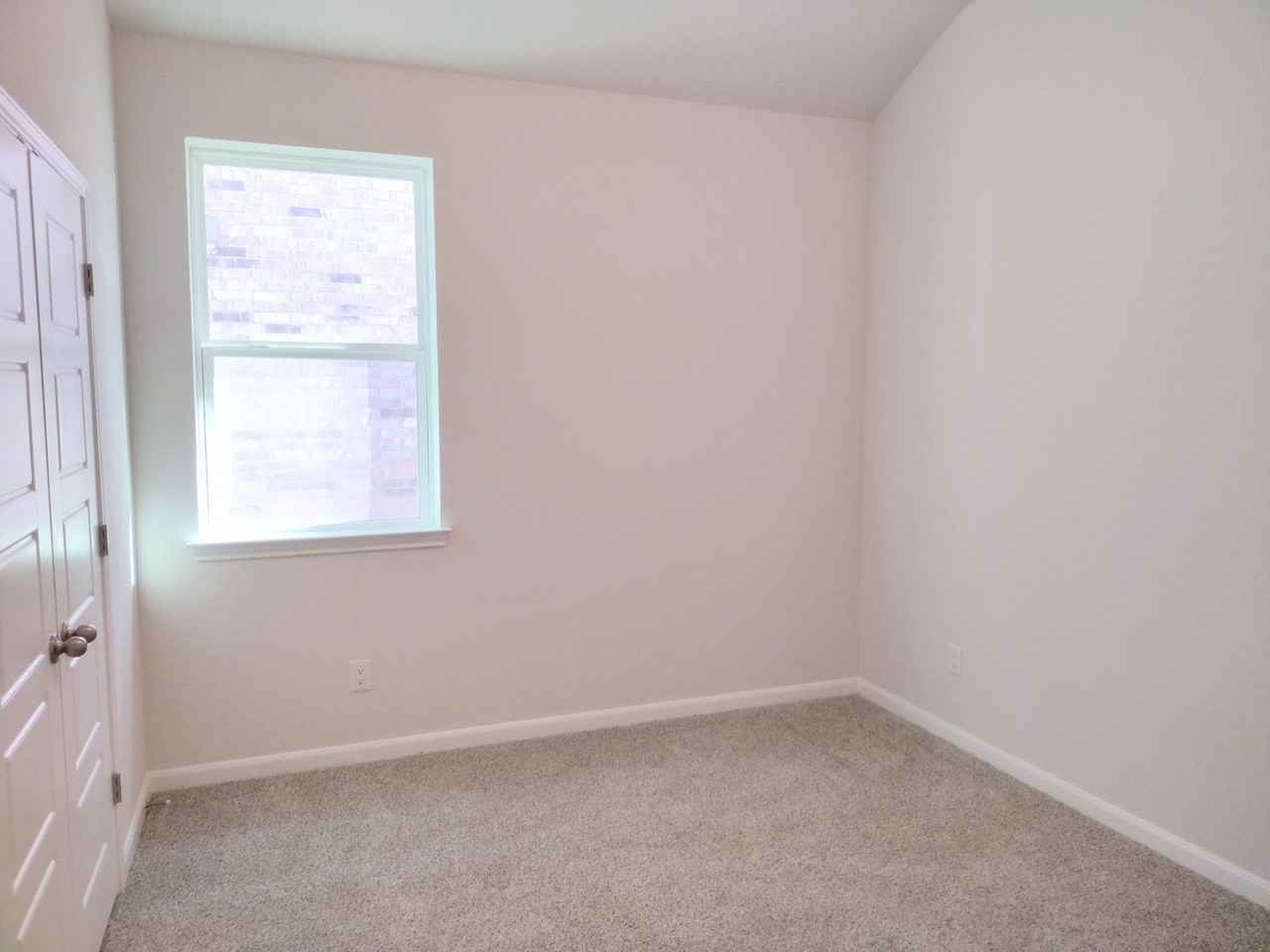10511 Briceway Bay - Photo 6 of 36