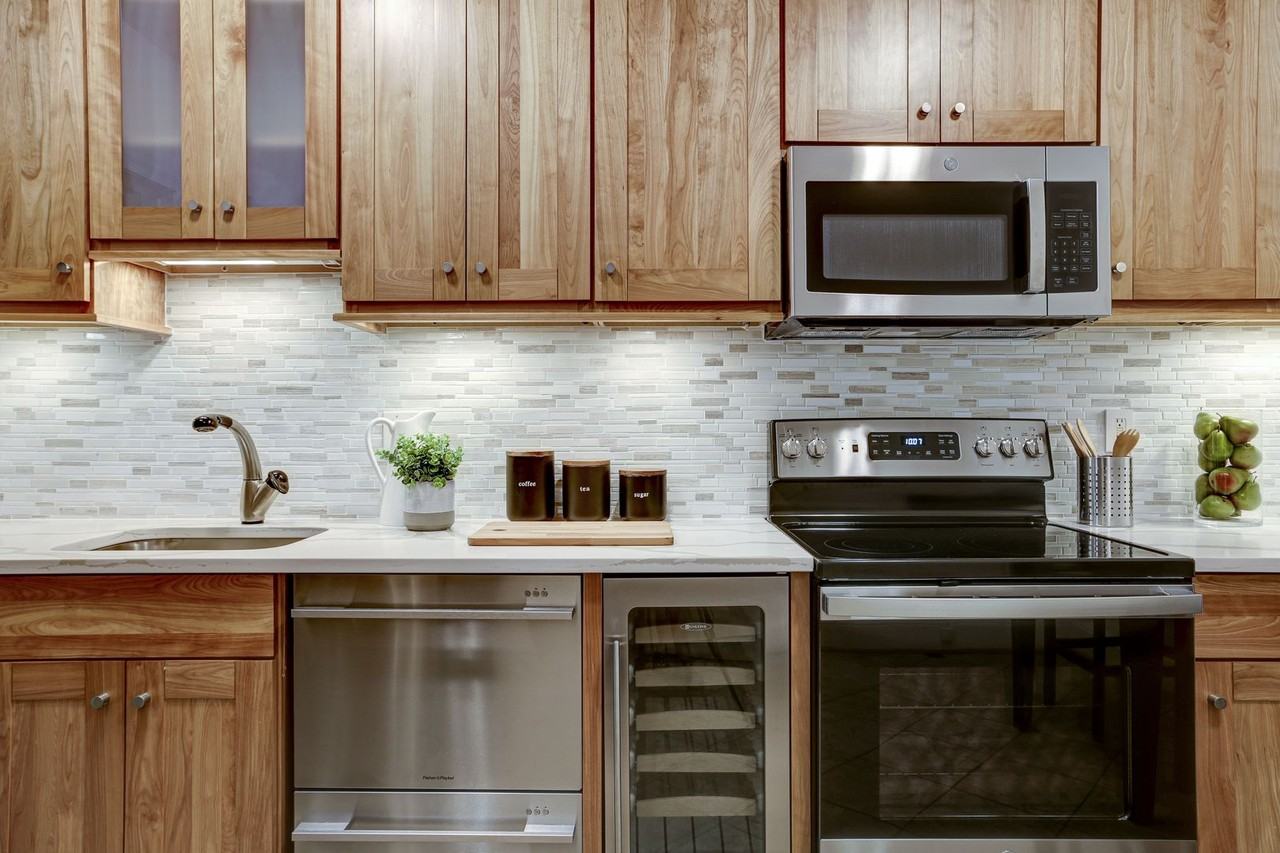 3205 Sutton Pl Nw ##Nw - Photo 2 of 33