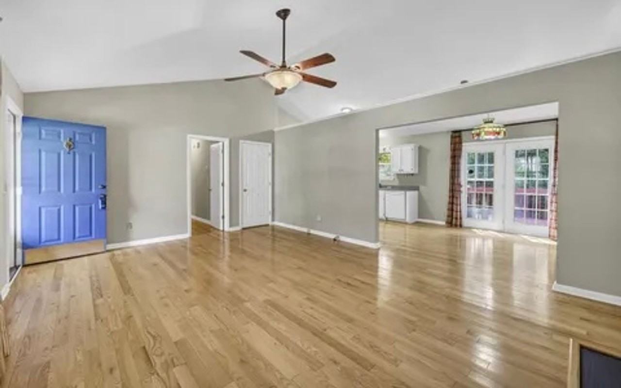 910 Sweet Thorne Rd - Photo 2 of 18