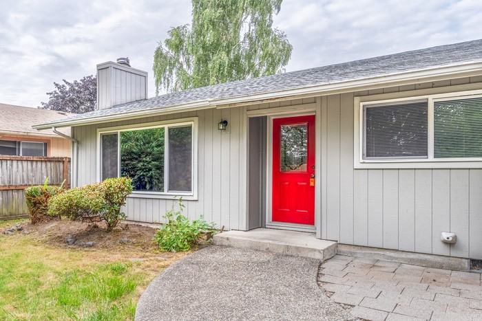 3915 Pine St - Photo 3 of 31