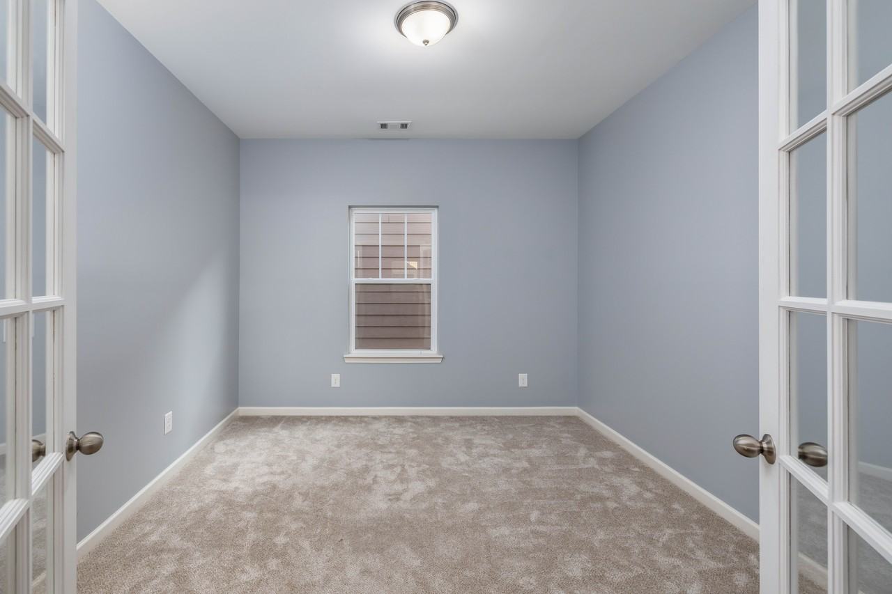 2437A Duxbury Dr #NA - Photo 4 of 9