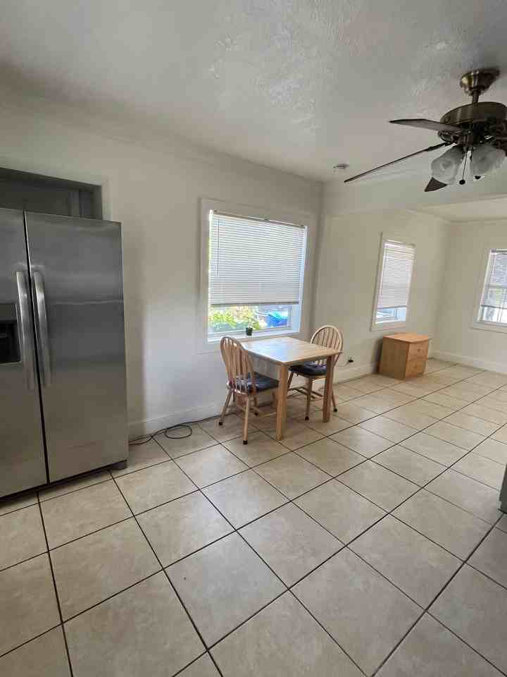 1315 Sw 22nd Ter #NA - Photo 3 of 11