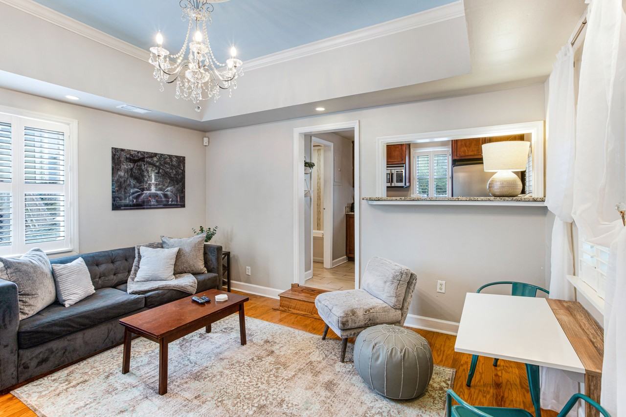 109 E Park Ave #NA - Photo 5 of 18