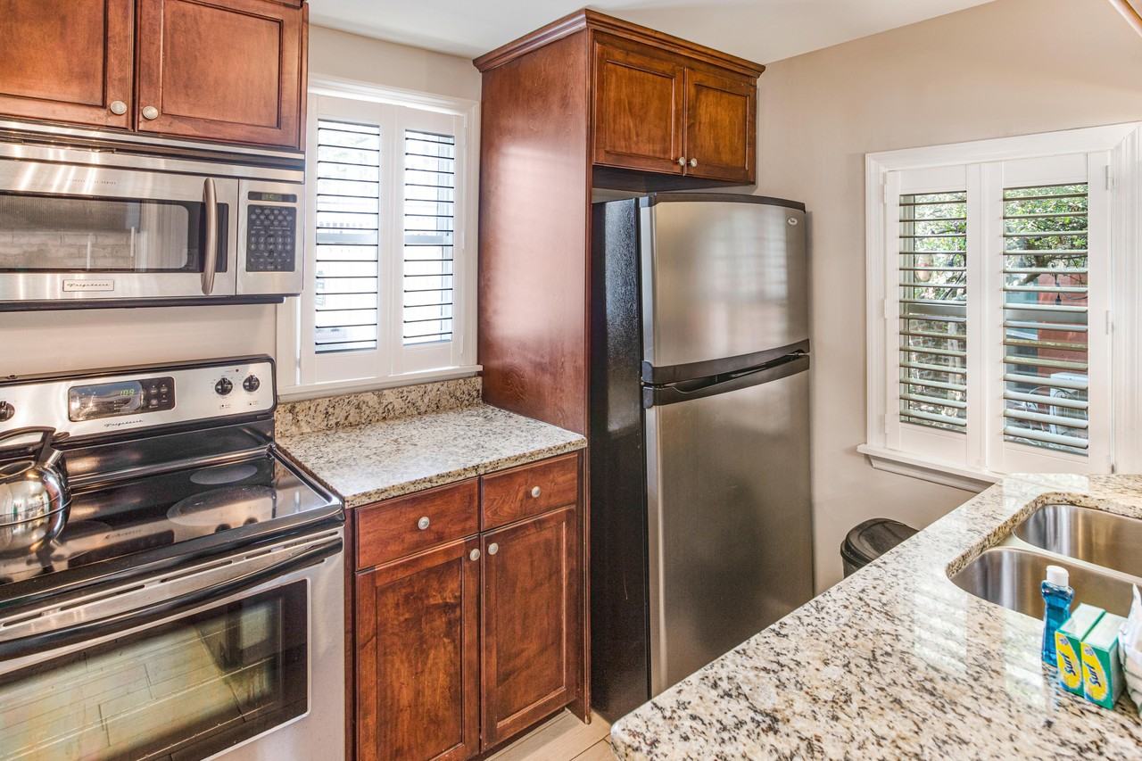 109 E Park Ave #NA - Photo 7 of 18