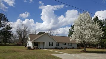 featured image of 607 Windcrest Dr #607