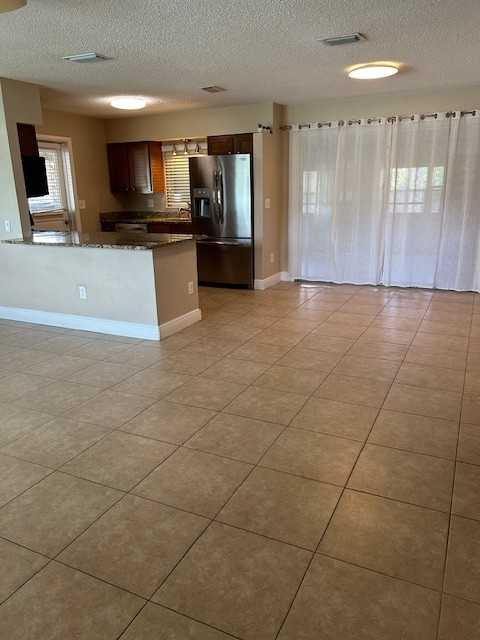 1109 N Doris St #NA - Photo 2 of 8