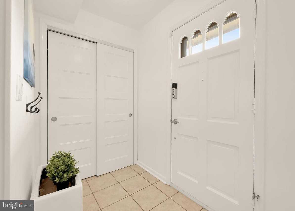 10913 Bucknell Dr #7 - Photo 2 of 23