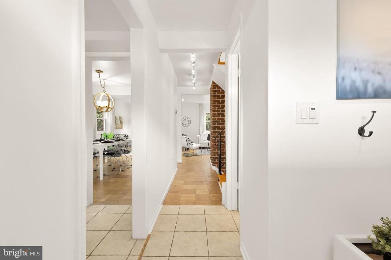 10913 Bucknell Dr #7 - Photo 3 of 23