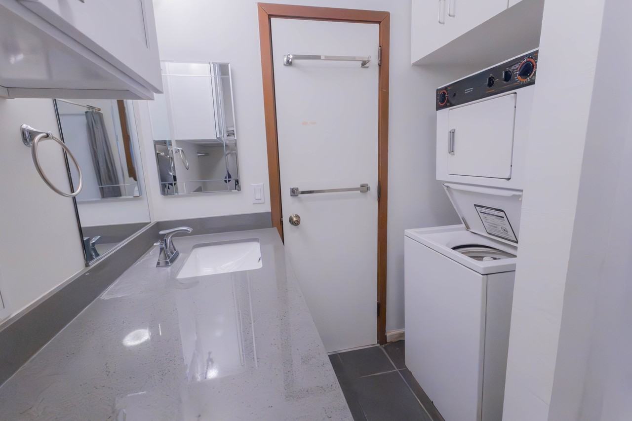 207 3rd St #320B - Photo 4 of 11
