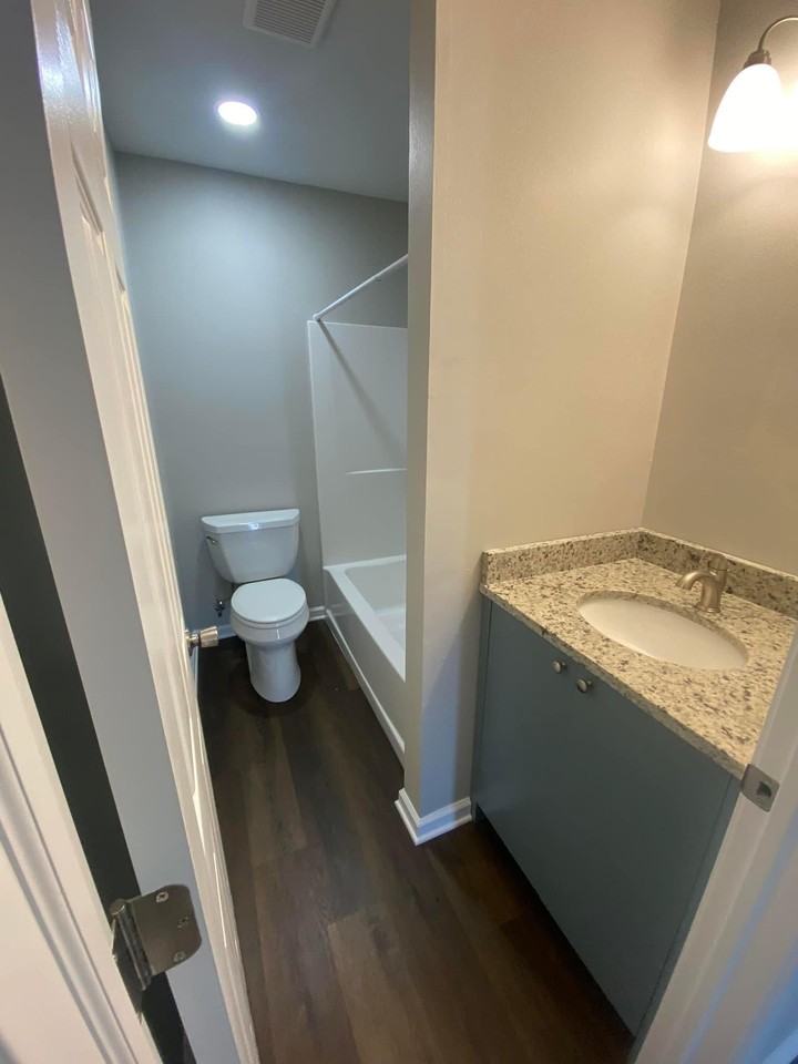 104 Evelyn Ave #D - Photo 3 of 3