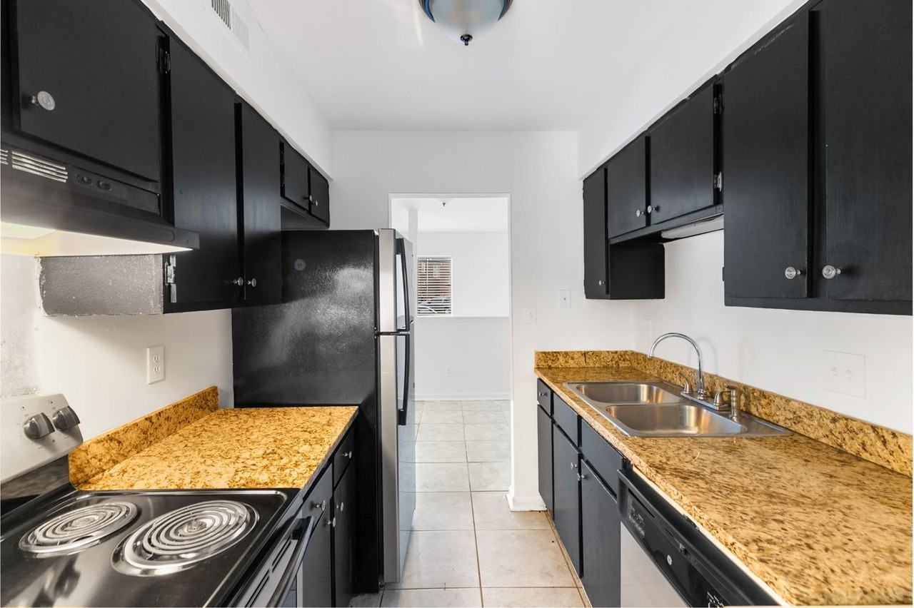 Glen Iris Place - Photo 4 of 50