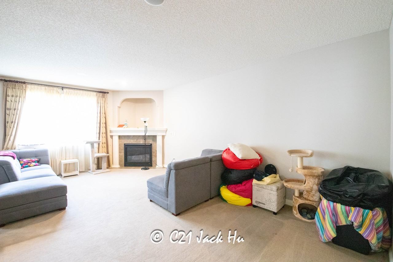 2605 Hanna Crescent Northwest - Photo 3 of 24