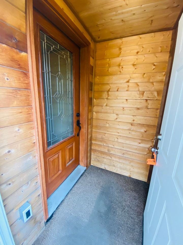 1310 Mission Rd - Photo 2 of 28