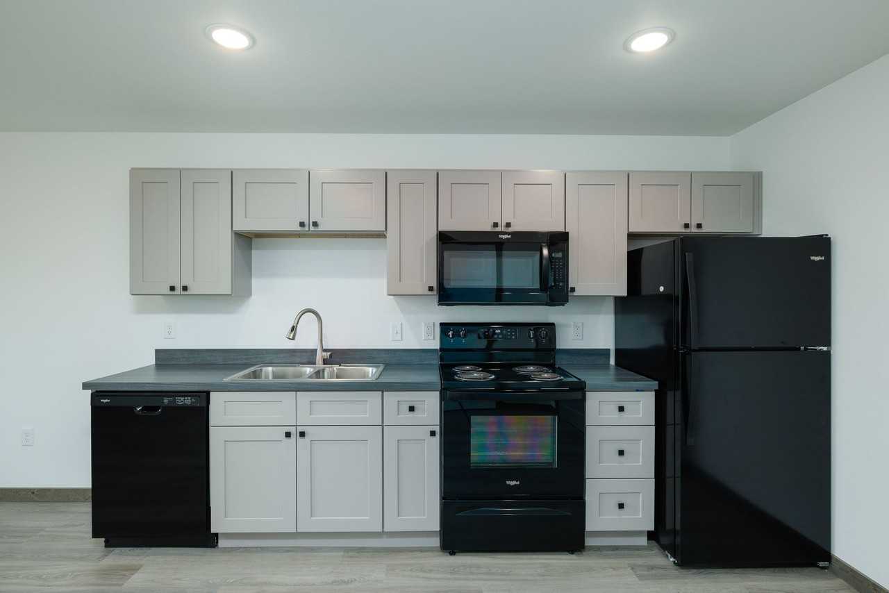 1904 Cruiser Lane - Photo 3 of 7