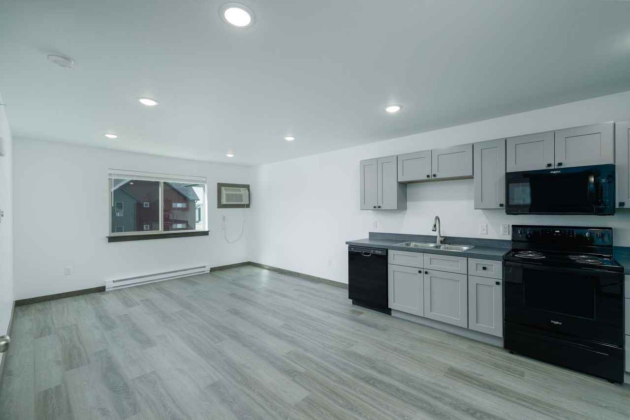 1904 Cruiser Lane - Photo 4 of 7