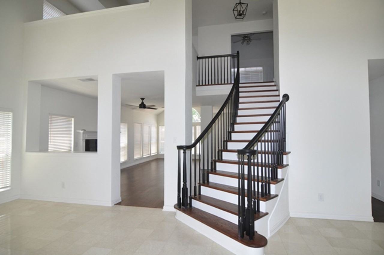 3724 Woodshadow Ln - Photo 4 of 32