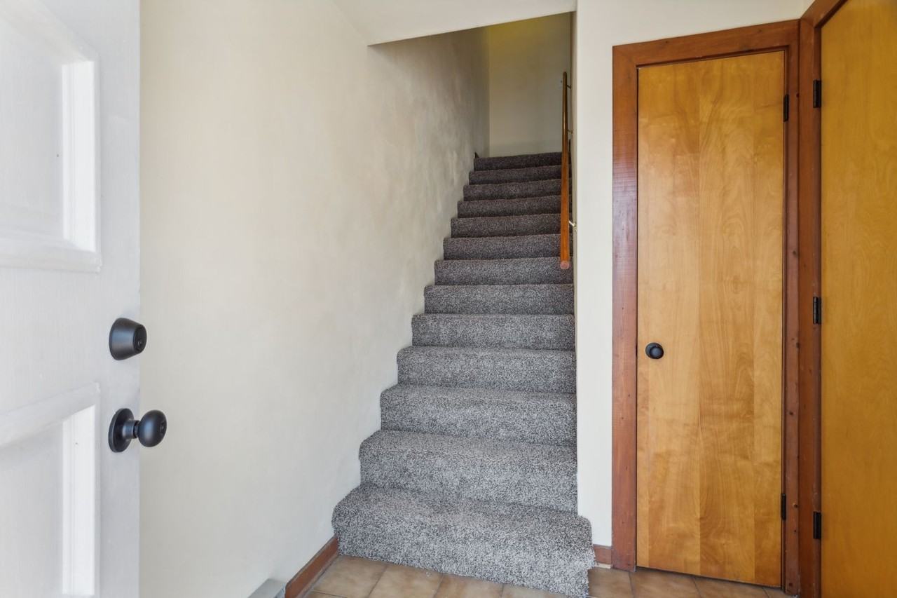 2100 E Ocean View Ave - Photo 7 of 43