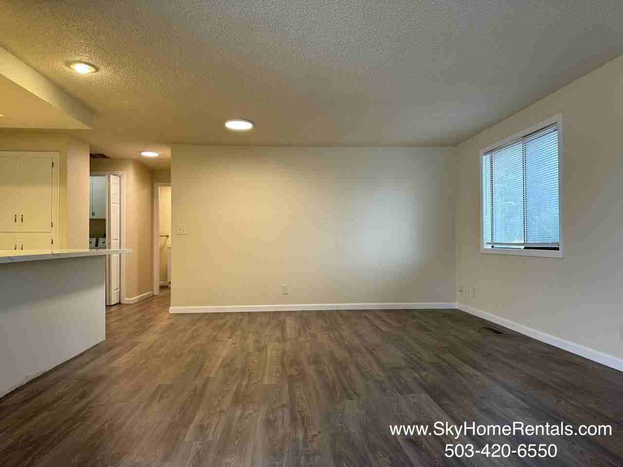 602 Fanny Court Northeast - Photo 3 of 15