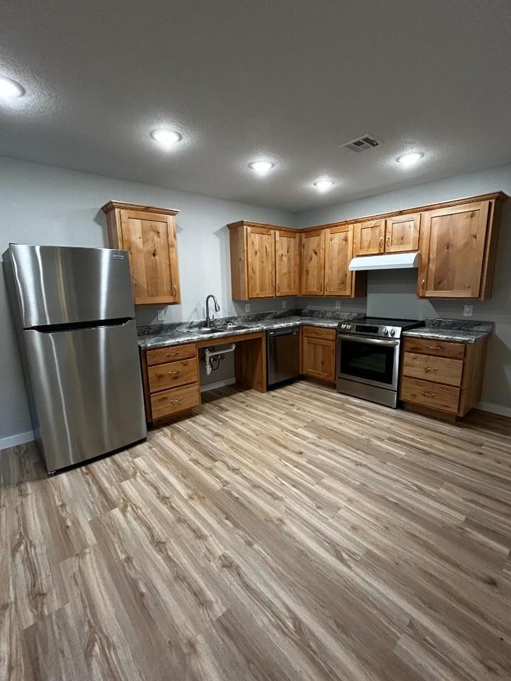 2914 White Rock Rd - Photo 2 of 7