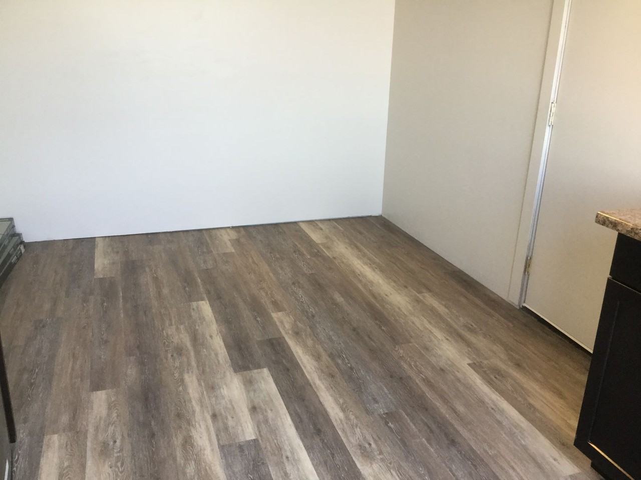 2808 Hoyt Ave #302 - Photo 7 of 9